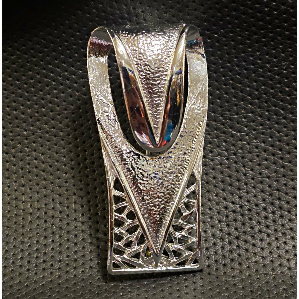 Eyeglass Holder Silver Tone Abstract Rectangle Art  Brooch Pin Metal